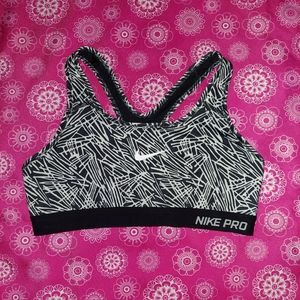 Nike Pro Black And White Sports Bra Size Medium